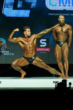 CLASSIC PHYSIQUE НОВИЧКИ